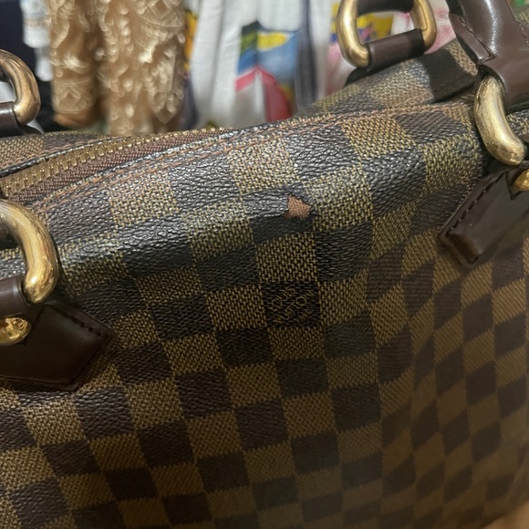 Louis Vuitton Vintage Handbag - Picture 11 of 16